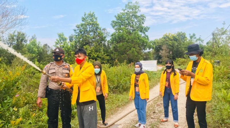  Polsek Kahayan Tengah Didamping Mahasiswa KKN UPR Sosialisasikan Pencegahan Karhutla