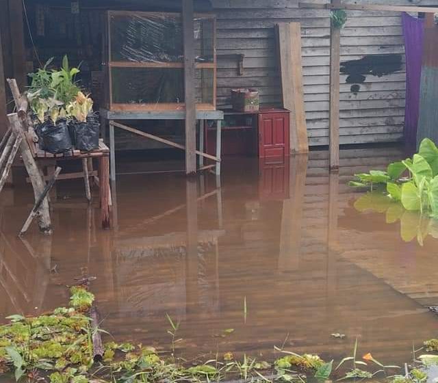  Banjir Mulai Merambah Kelurahan. Sigit : Perlu Kajian Teknis Akurat Penyebab Banjir Termasuk Cara Mengatasinya