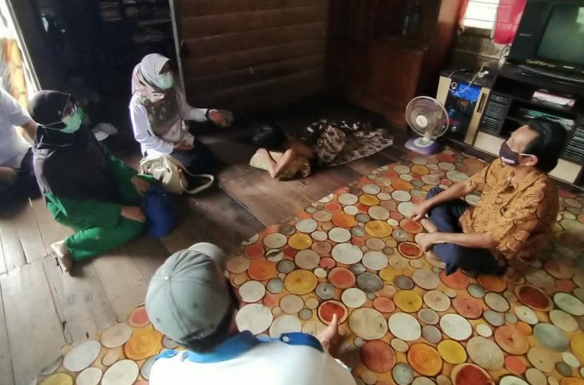  Dinkes Pulpis Periksa Kondisi Atut Penderita Kelumpuhan