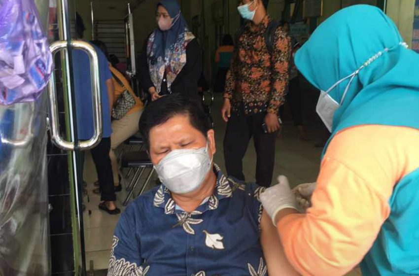  DPRD Kotim Lakukan Vaksin Ke 3 