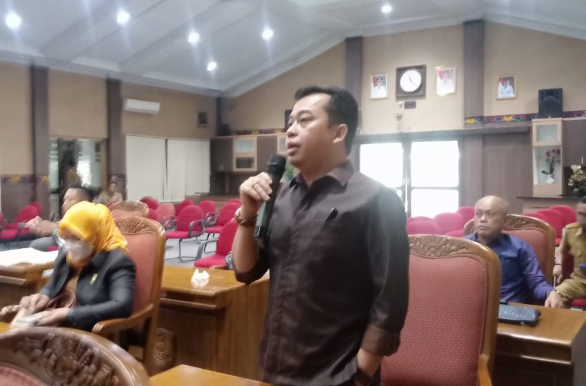  Rapat Paripurna AKD DPRD Kotim Diskors  
