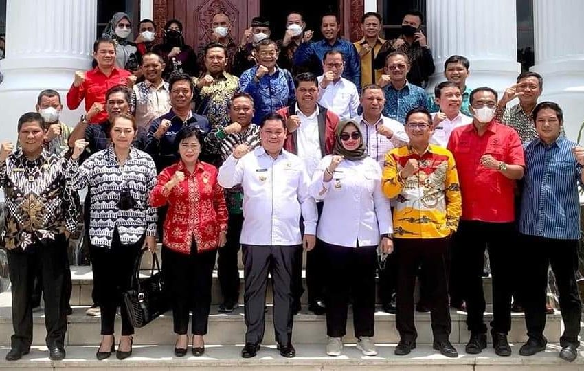  Polemik AKD Kotim Berahir Bupati Fasilitasi Pertemuan Pimpinan Partai Politik