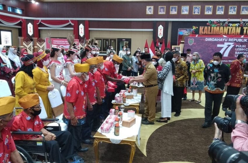  Serahkan Tali Asih Kepada Pejuang/Veteran, Ini Pesan Gubernur Kalteng