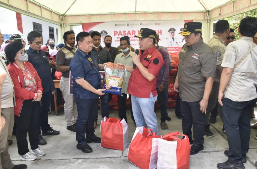  Pemprov Kalteng Sediakan 2.500 Paket Sembako Murah di Kota Sampit. Gubernur Bantu Gratiskan 1.000 Paket