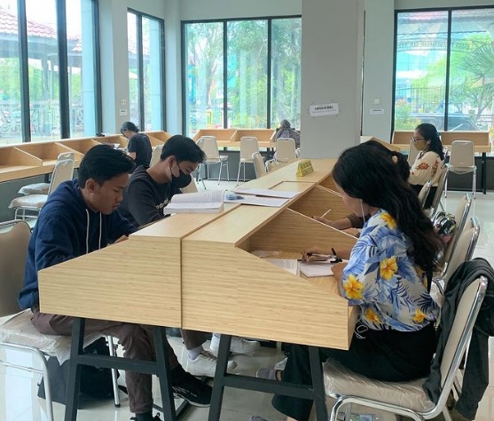  Pentingnya Kegiatan Literasi untuk Menambah Ilmu
