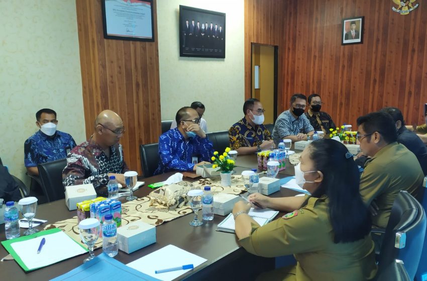  Evaluasi dan Monitoring Keterbukaan Informasi Publik