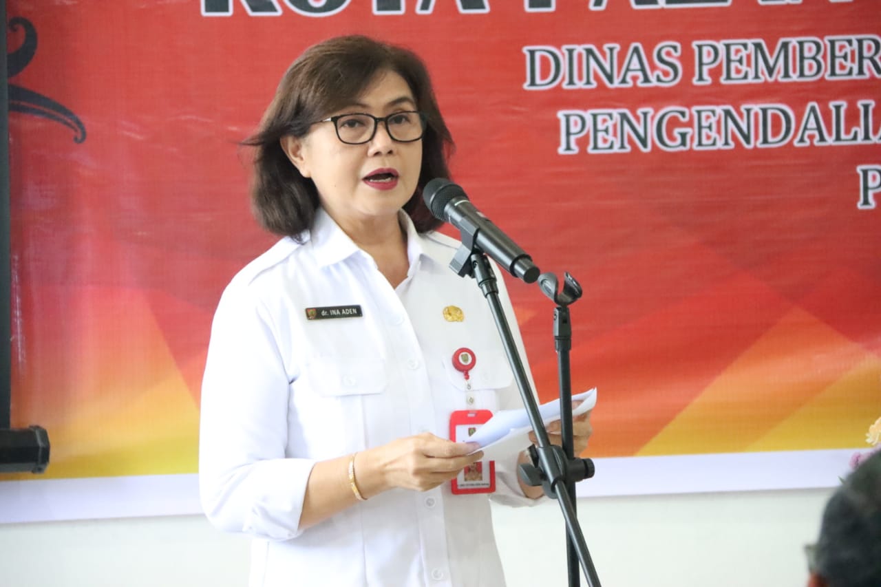 Kepala DP3APPKB Provinsi Kalteng, Linae Victoria Aden.
