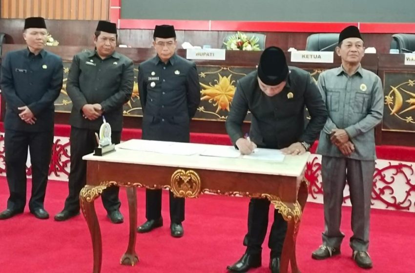  DPRD dan Pemkab Mura Teken Nota Kesepakatan KUA-PPAS Tahun Anggaran 2025