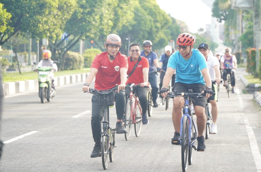  Perkuat Sinergitas di Sektor Jasa Keuangan, OJK Gelar Fun Bike Bersama BI dan FKIJK