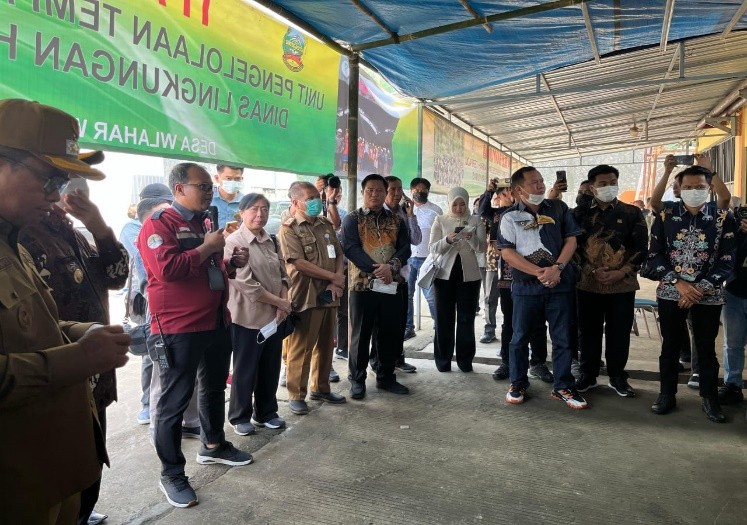  Kelola Sampah Berbasis Lingkungan, Bapemperda DPRD Mura Kunjungi TPA BLE Banyumas