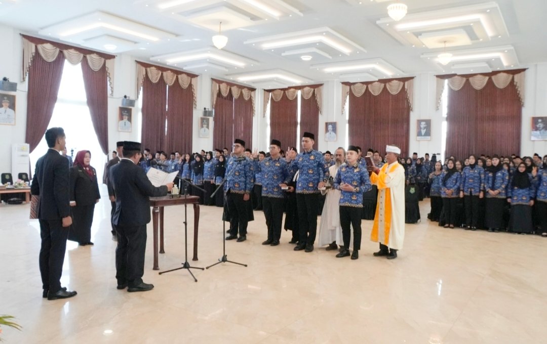 Bupati Kapuas Lantik 1.044 ASN dan Pejabat Fungsional, Tekankan Integritas dan Pelayanan Publik