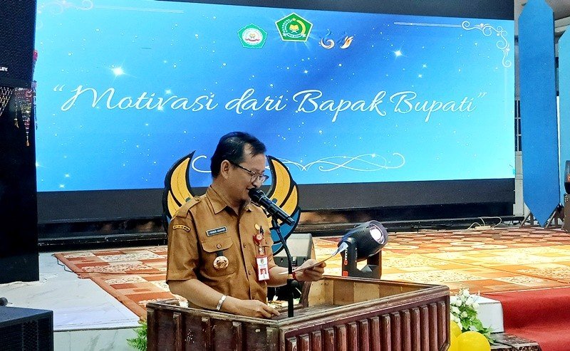 Bupati Barito Utara Tekankan Pentingnya Generasi Unggul pada Perpisahan GEN 64 MAN Barito Utara