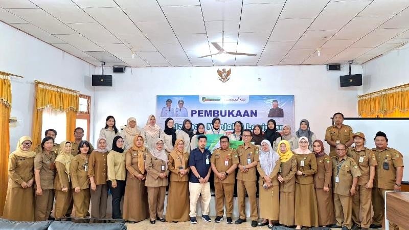 Tingkatkan SDM, Disnakertranskop UKM Barito Utara Gelar Pelatihan Menjahit Lanjutan