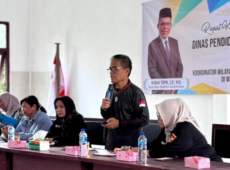 Kadisdik Barito Utara Sampaikan Empat Fokus Utama Pengembangan Pendidikan di Kecamatan Gunung Purei