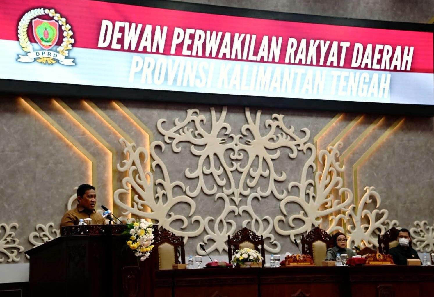 Wagub Edy Sampaikan Jawaban Gubernur atas Rekomendasi DPRD terkait Raperda Pertanggungjawaban APBD 2025