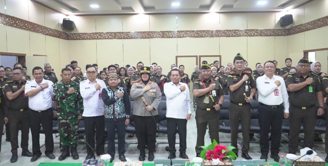 Kajati Kalteng Kunjungi Kejari Kapuas, Pemkab Perkuat Sinergi